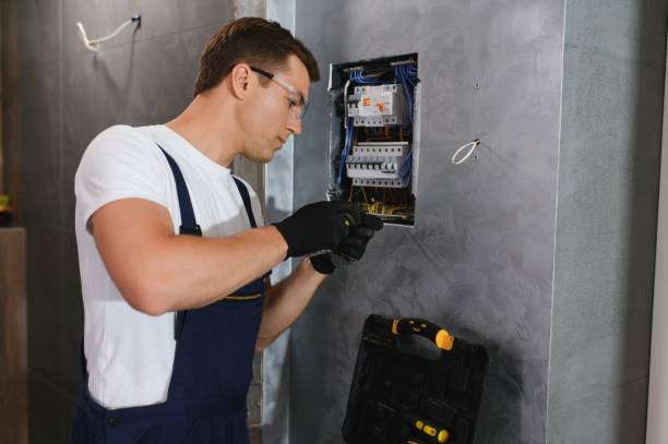  Port Washington, WI Electrician Pros