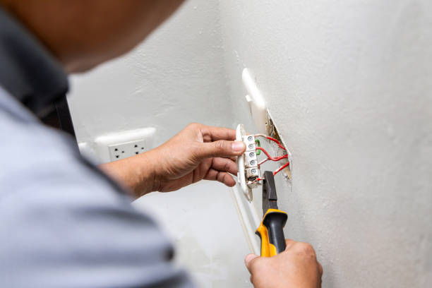Best Emergency Electrical Repair  in Port Washington, WI