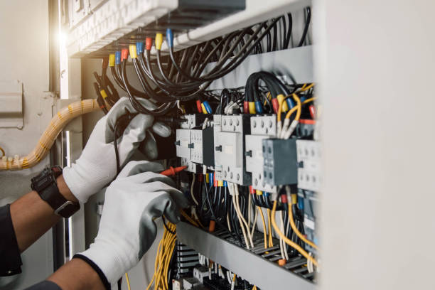Best Licensed Electrician  in Port Washington, WI
